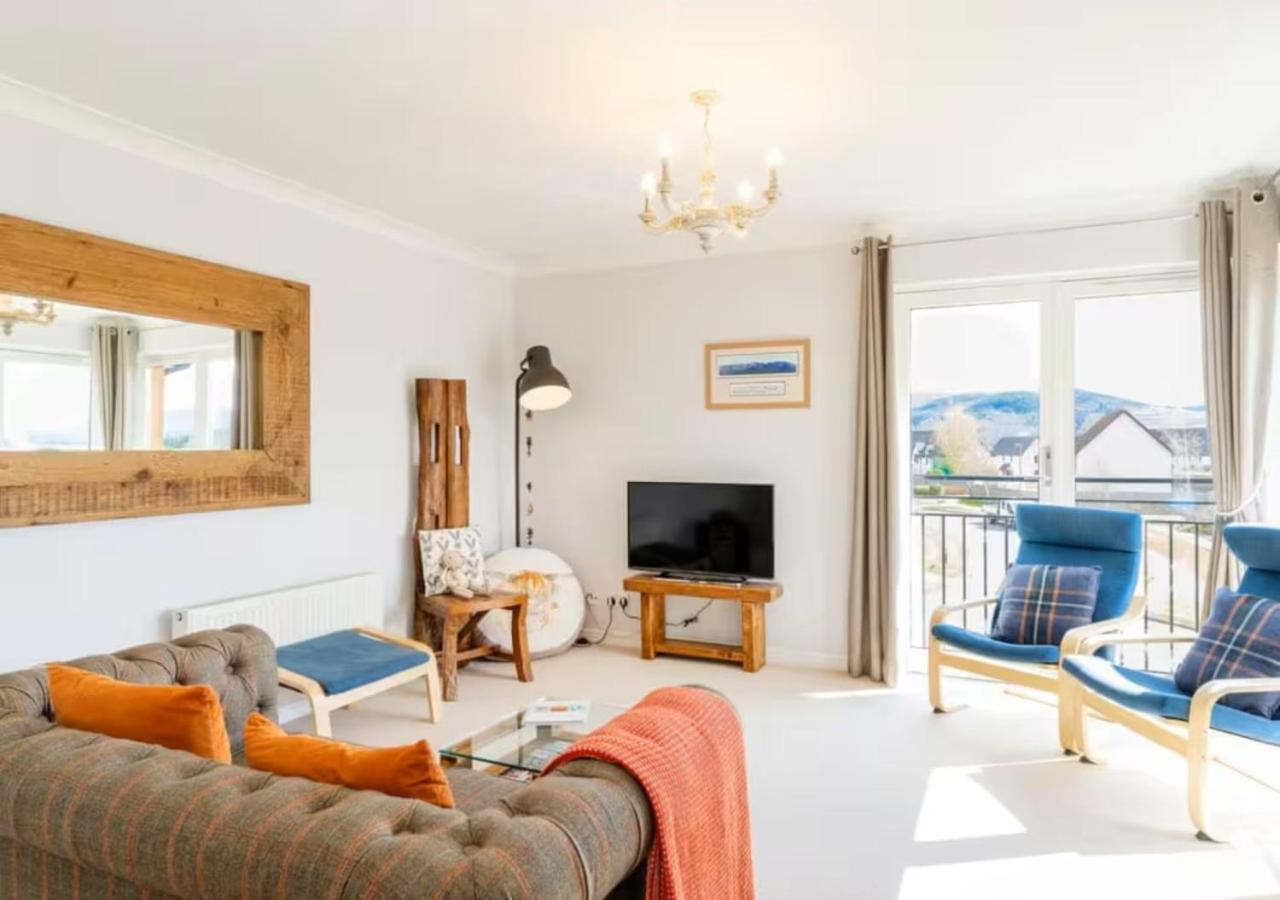 The View At No 10 Apartment Aviemore Exterior foto